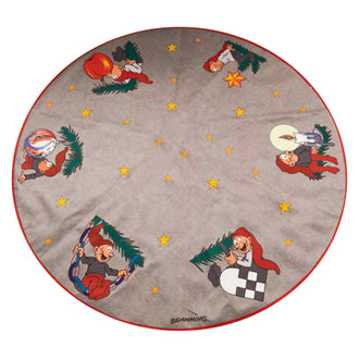 Christmas tree rug, playing Gnomes